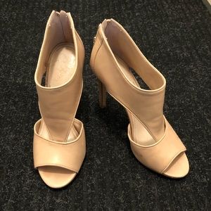 Vince Camuto Nude Pump